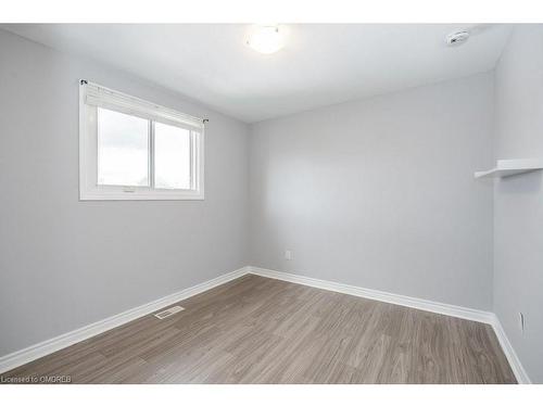 Main Fl-271 Carson Drive, Hamilton, ON - Indoor Photo Showing Other Room