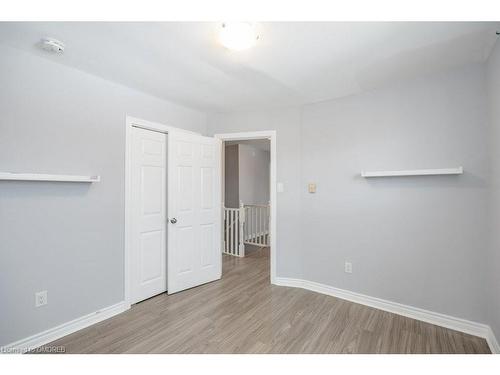 Main Fl-271 Carson Drive, Hamilton, ON - Indoor Photo Showing Other Room