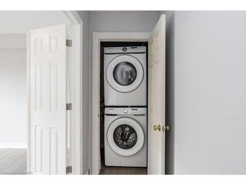 Main Fl-271 Carson Drive, Hamilton, ON - Indoor Photo Showing Laundry Room