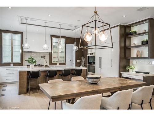 231 Wedgewood Drive, Oakville, ON - Indoor Photo Showing Dining Room