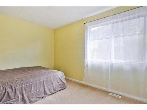 1185 Barclay Circle, Milton, ON - Indoor Photo Showing Bedroom