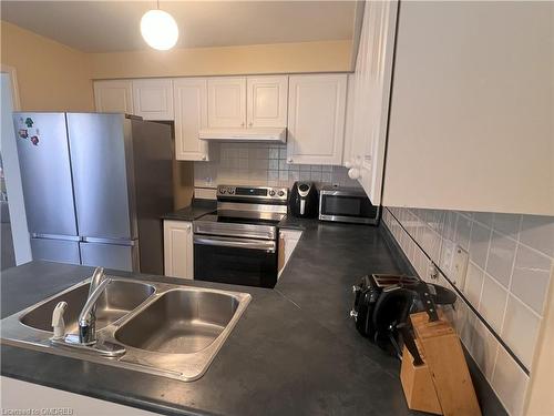 1185 Barclay Circle, Milton, ON - Indoor Photo Showing Kitchen With Double Sink