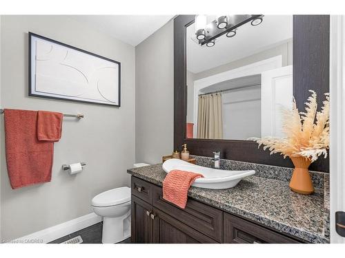 985 Audrey Place, Kitchener, ON - Indoor Photo Showing Bathroom