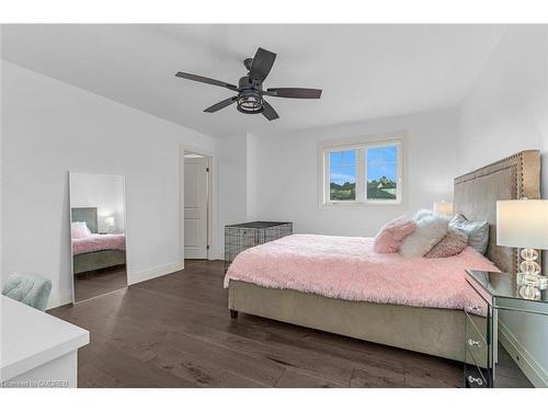 985 Audrey Place, Kitchener, ON - Indoor Photo Showing Bedroom