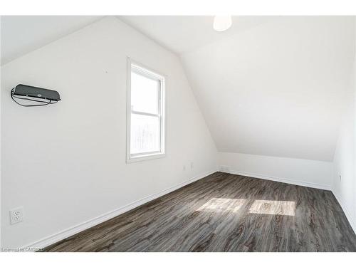 73 Hope Avenue, Hamilton, ON - Indoor Photo Showing Other Room