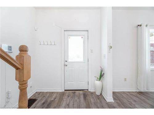 73 Hope Avenue, Hamilton, ON - Indoor Photo Showing Other Room