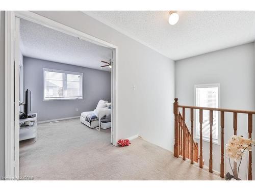 2185 Sutton Drive, Burlington, ON - Indoor