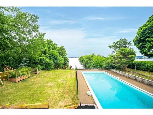 258 Northshore Boulevard W, Burlington, ON - Outdoor With In Ground Pool With Backyard