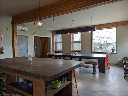 68 Roseview Avenue, Cambridge, ON - Indoor Photo Showing Dining Room