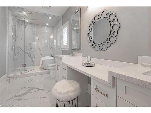 430 Stanfield Drive, Oakville, ON - Indoor Photo Showing Bathroom