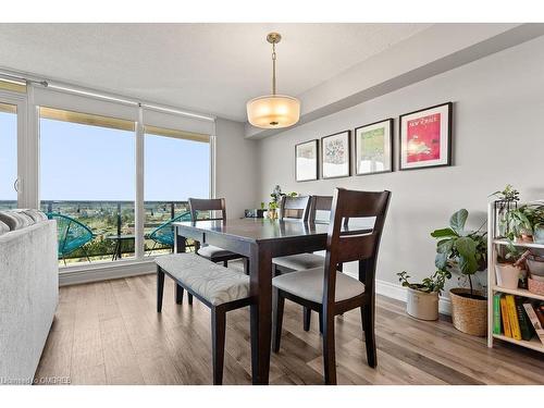 802-9 Bonheur Court, Brantford, ON - Indoor Photo Showing Dining Room