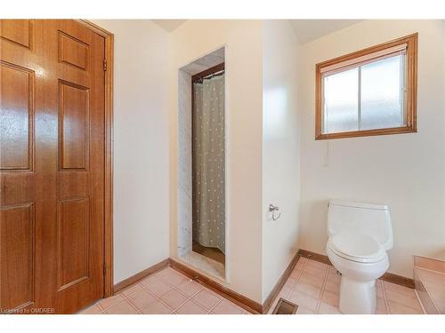 1500 Greenridge Circle, Oakville, ON - Indoor Photo Showing Bathroom