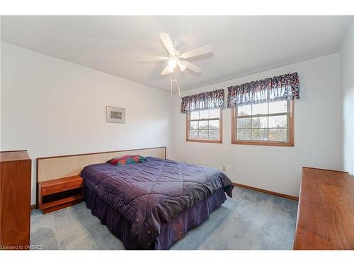 1500 Greenridge Circle, Oakville, ON - Indoor Photo Showing Bedroom