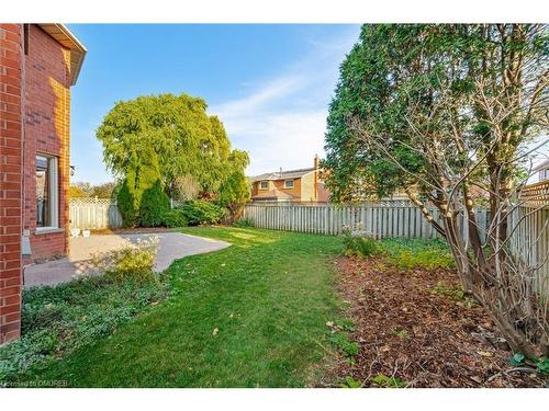 1500 Greenridge Circle, Oakville, ON - Outdoor