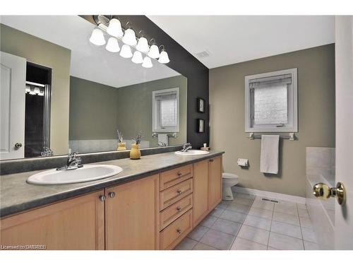 1104 Agram Drive, Oakville, ON - Indoor Photo Showing Bathroom