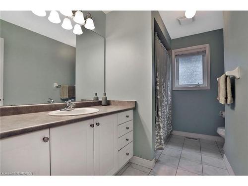 1104 Agram Drive, Oakville, ON - Indoor Photo Showing Bathroom