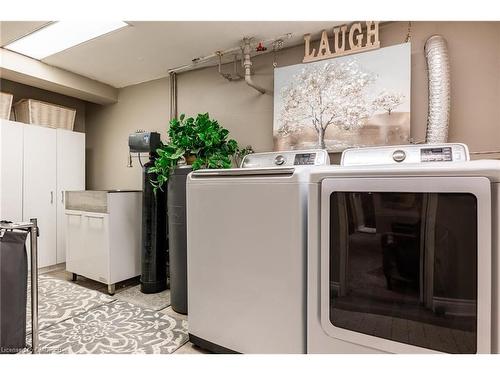 2300 Lakeshore Road, Burlington, ON - Indoor Photo Showing Laundry Room