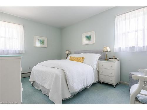 310 Simcoe St, Niagara-On-The-Lake, ON - Indoor Photo Showing Bedroom