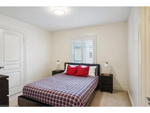 3083 Streamwood Passage, Oakville, ON - Indoor Photo Showing Bedroom