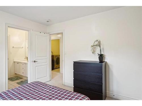 3083 Streamwood Passage, Oakville, ON - Indoor Photo Showing Bedroom