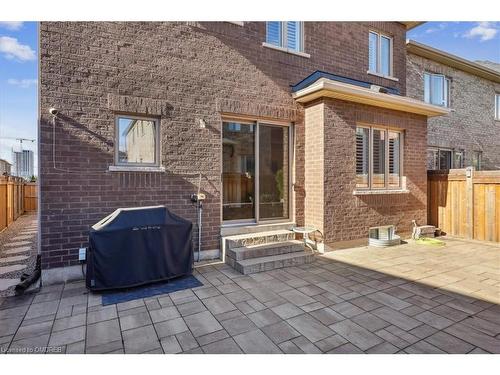 3083 Streamwood Passage, Oakville, ON - Outdoor With Exterior