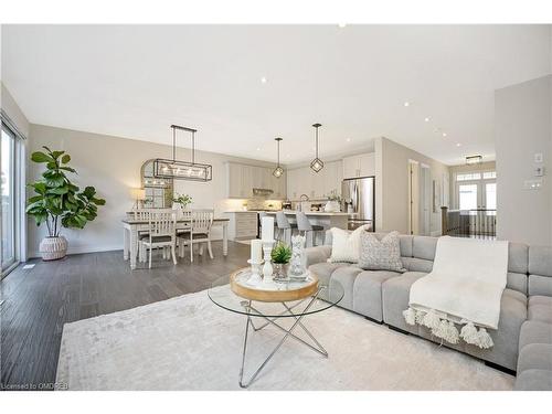 164 Harpin Way E, Fergus, ON - Indoor Photo Showing Living Room