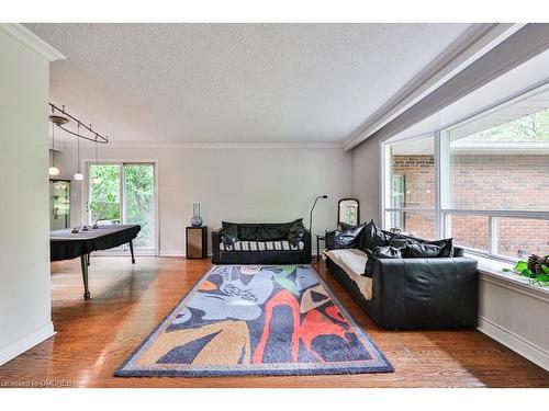 2069 Thornlea Drive, Oakville, ON - Indoor Photo Showing Bedroom