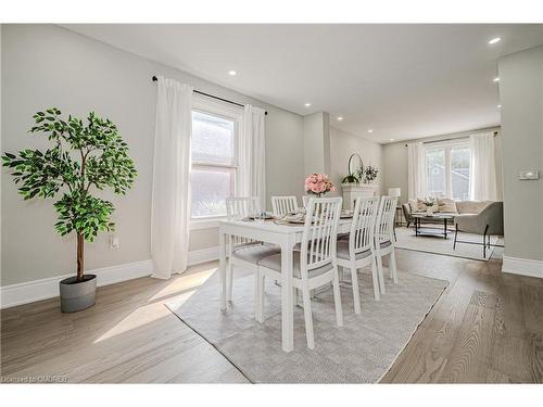 39 Alanson Street, Hamilton, ON - Indoor Photo Showing Dining Room