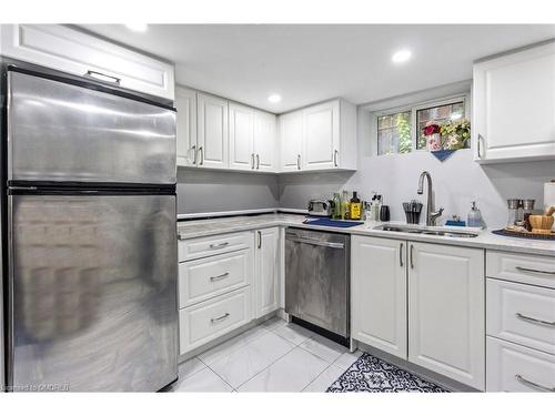 136 Brantdale Avenue, Hamilton, ON - Indoor Photo Showing Kitchen With Double Sink