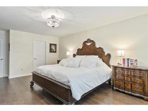 2484 Thornfield Common, Oakville, ON - Indoor Photo Showing Bedroom