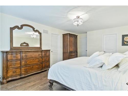 2484 Thornfield Common, Oakville, ON - Indoor Photo Showing Bedroom