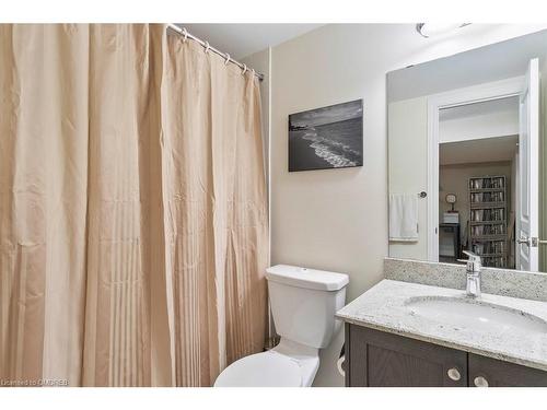 2484 Thornfield Common, Oakville, ON - Indoor Photo Showing Bathroom