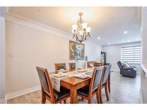 428 Henderson Avenue, Burlington, ON - Indoor Photo Showing Dining Room