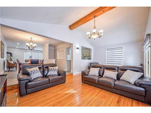 428 Henderson Avenue, Burlington, ON - Indoor Photo Showing Living Room