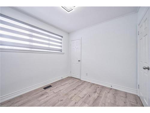 428 Henderson Avenue, Burlington, ON - Indoor Photo Showing Other Room