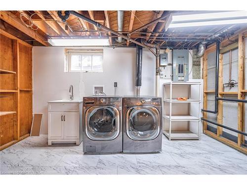 428 Henderson Avenue, Burlington, ON - Indoor Photo Showing Laundry Room