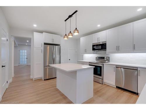 266 St Paul Street, Burlington, ON - Indoor Photo Showing Kitchen With Upgraded Kitchen