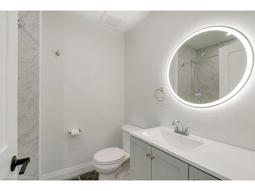 266 St Paul Street, Burlington, ON - Indoor Photo Showing Bathroom