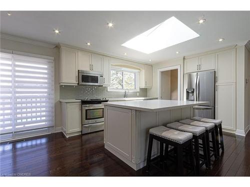 5247 Spruce Avenue, Burlington, ON - Indoor Photo Showing Kitchen With Stainless Steel Kitchen With Upgraded Kitchen