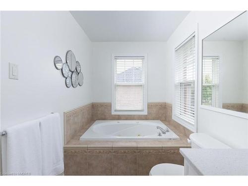 2457 Clayborne Place, Oakville, ON - Indoor Photo Showing Bathroom