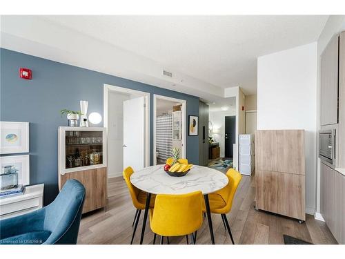 A629-5230 Dundas Street, Burlington, ON - Indoor Photo Showing Dining Room