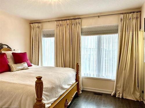 3095 Ernest Appelbe Boulevard, Oakville, ON - Indoor Photo Showing Bedroom