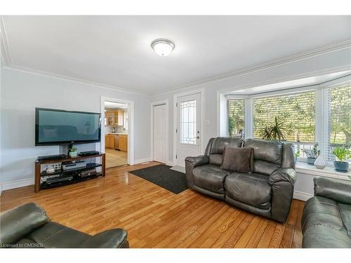 12614 22 Sideroad Side Road, Halton Hills, ON - Indoor Photo Showing Living Room