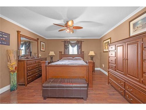 45 Las Road, Smithville, ON - Indoor Photo Showing Bedroom