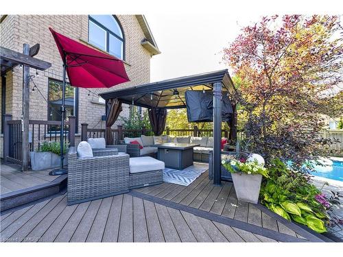 3410 Robin Hill Circle, Oakville, ON - Outdoor With Deck Patio Veranda With Exterior