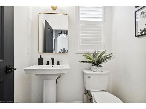 359 Nunn Court, Milton, ON - Indoor Photo Showing Bathroom