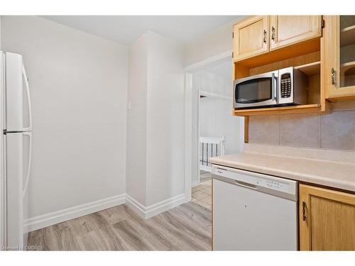 20 Villella Road, Lowbanks, ON - Indoor Photo Showing Kitchen