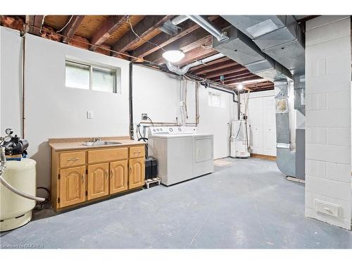 20 Villella Road, Lowbanks, ON - Indoor Photo Showing Laundry Room