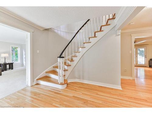 1881 Friar Tuck Court, Mississauga, ON - Indoor Photo Showing Other Room