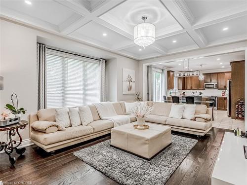 323 Mcdougall Crossing, Milton, ON - Indoor Photo Showing Living Room